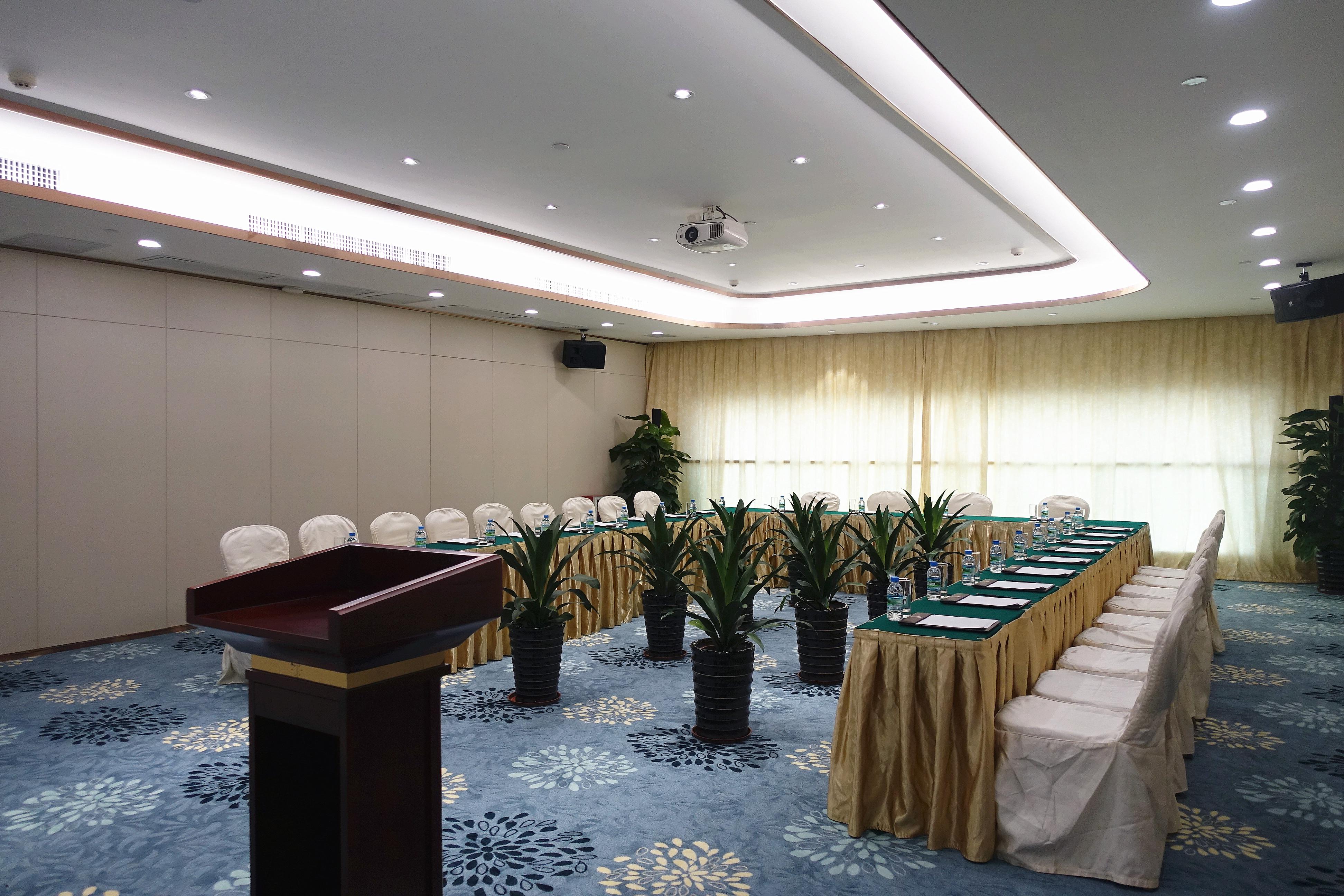 Royal Mediterranean Hotel Guangzhou Exterior photo