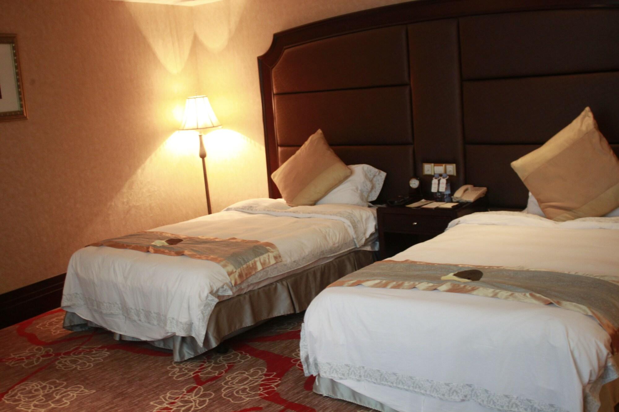 Royal Mediterranean Hotel Guangzhou Exterior photo