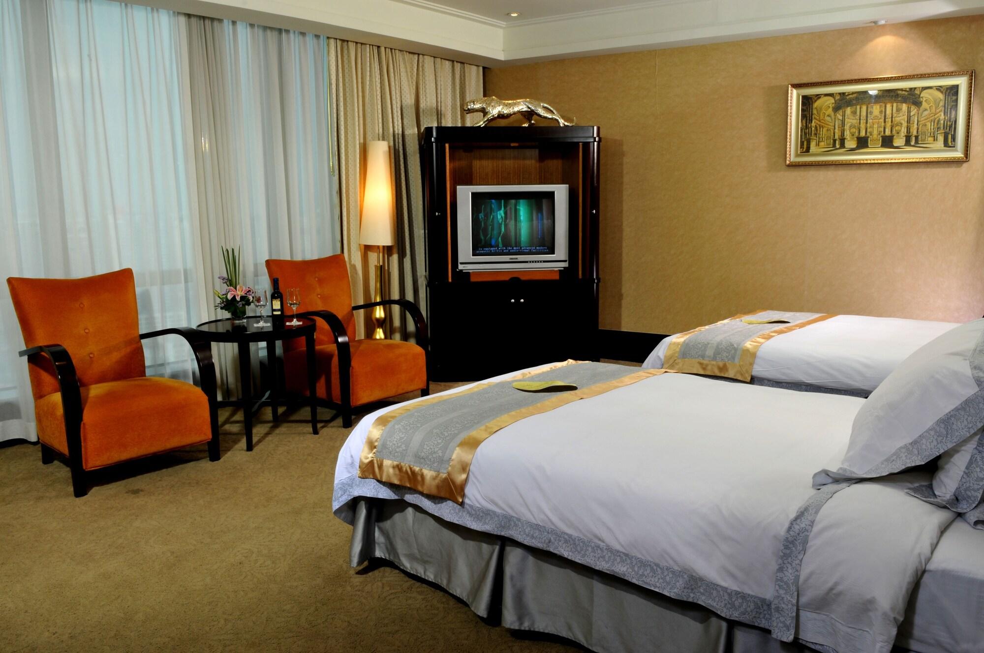Royal Mediterranean Hotel Guangzhou Exterior photo