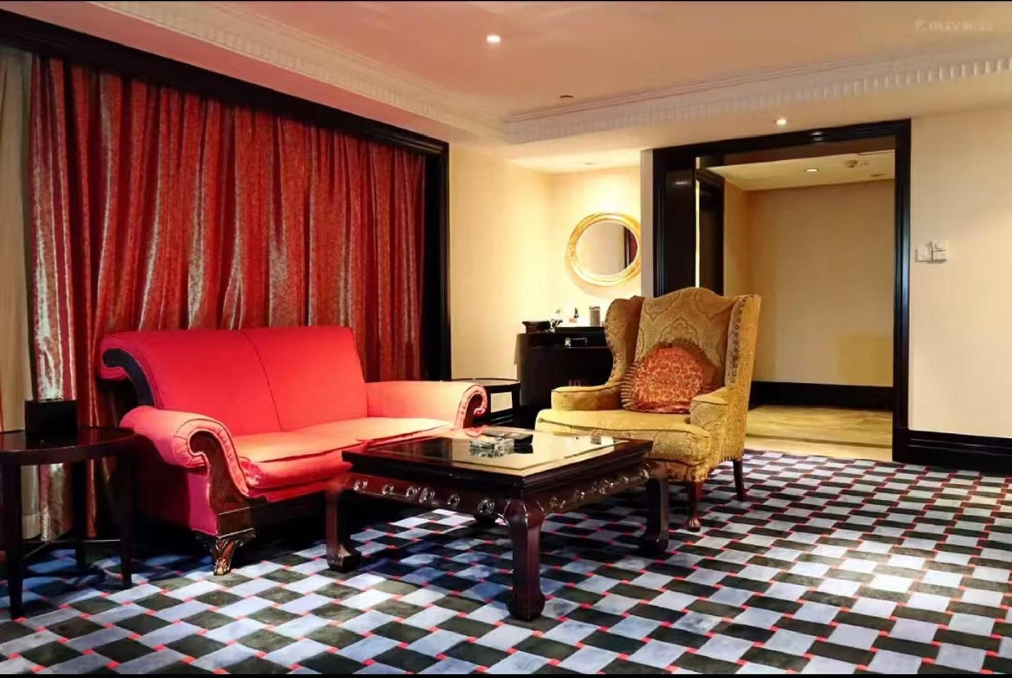 Royal Mediterranean Hotel Guangzhou Exterior photo