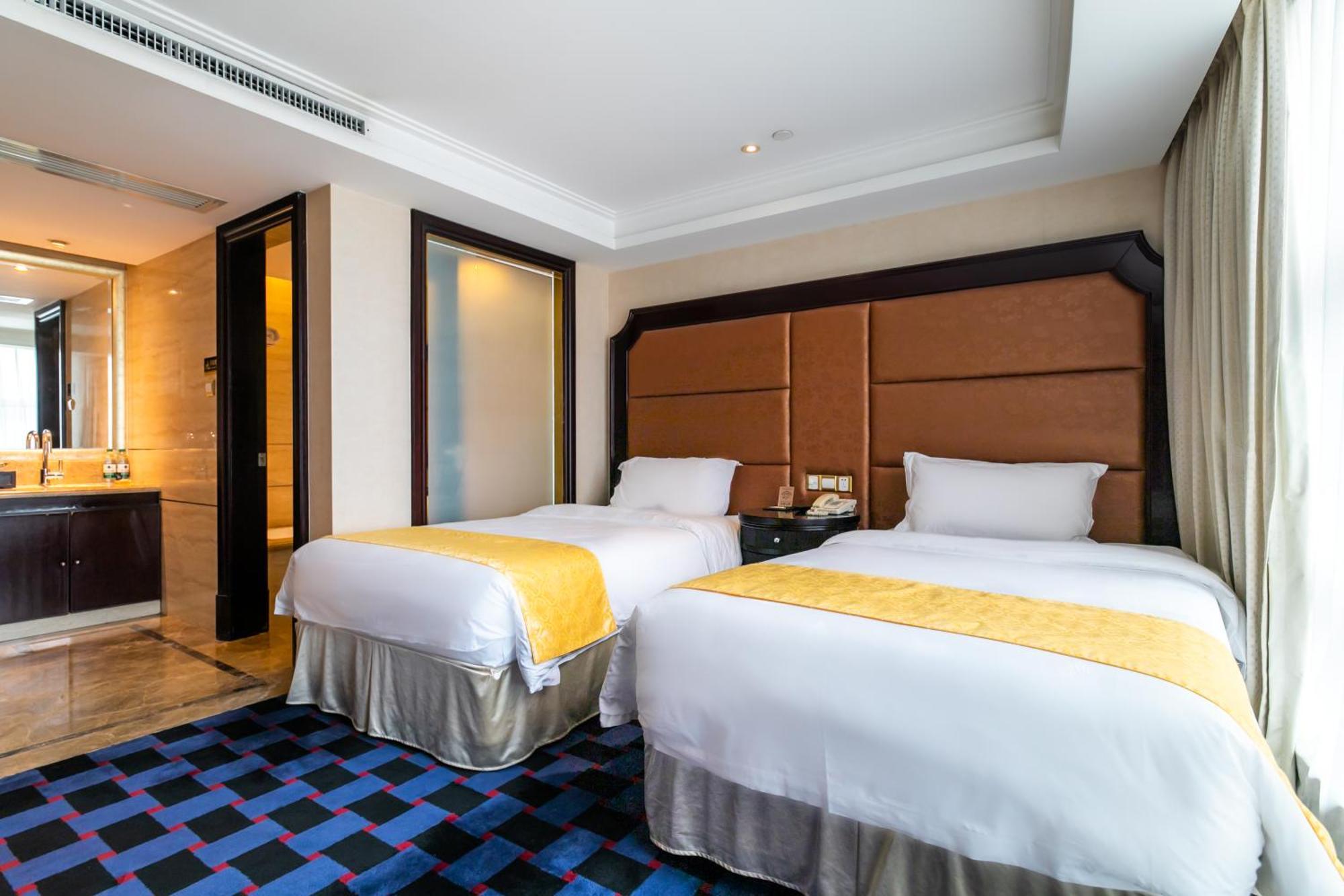 Royal Mediterranean Hotel Guangzhou Exterior photo