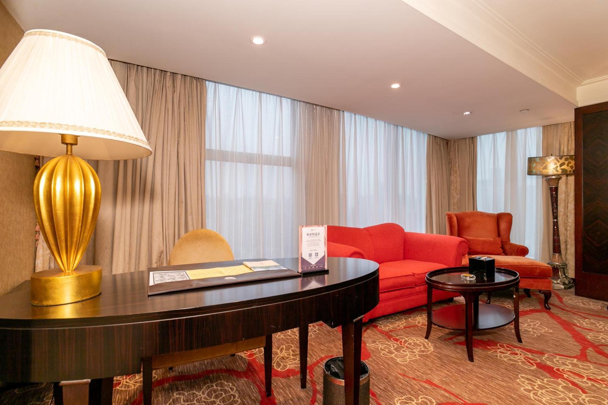 Royal Mediterranean Hotel Guangzhou Exterior photo
