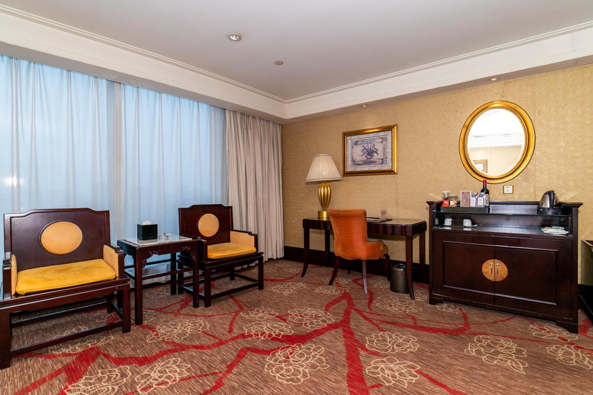 Royal Mediterranean Hotel Guangzhou Exterior photo